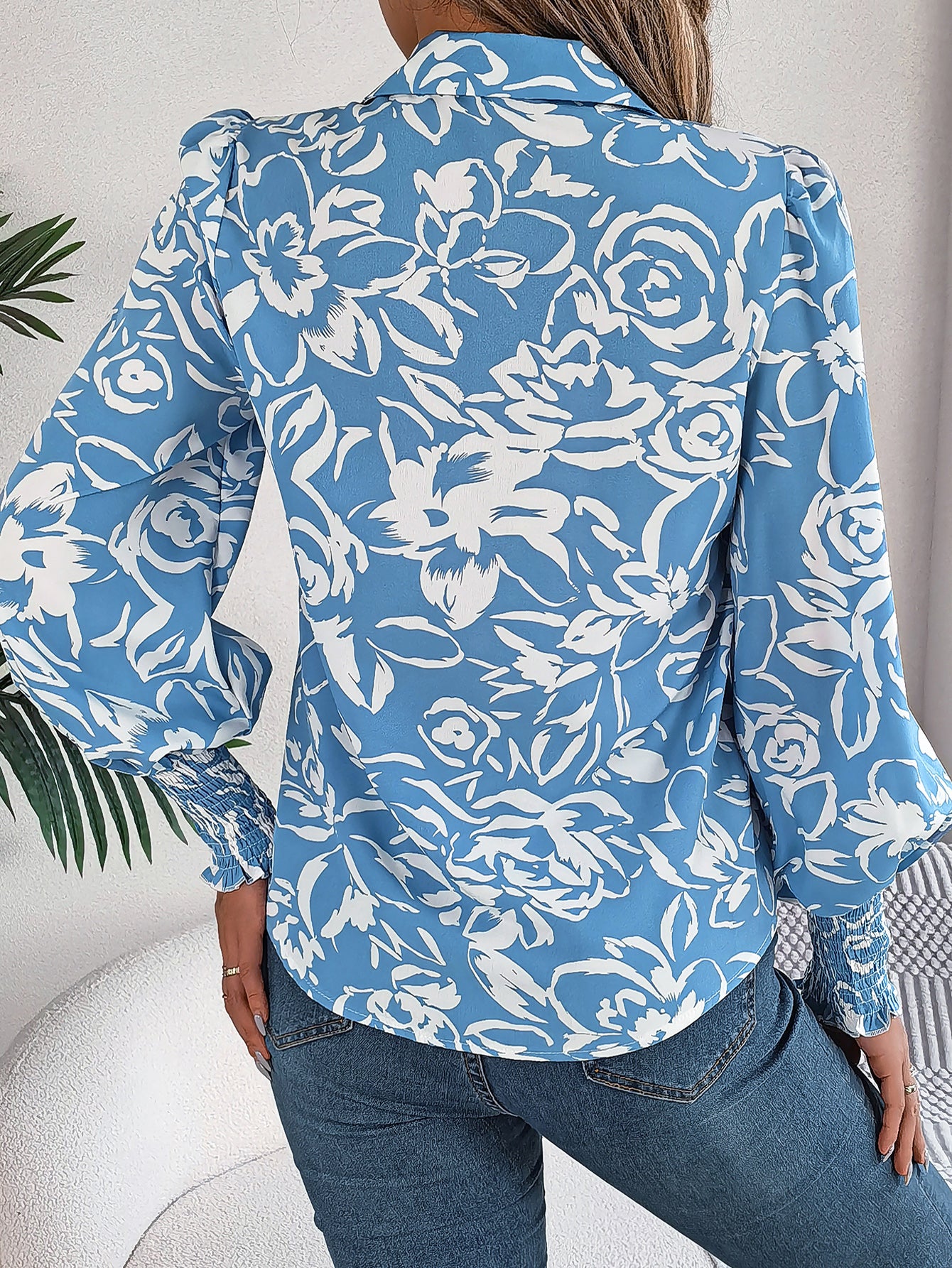 Women's Elegant Color-Blocked Floral Lantern Sleeve Lapel Shirt