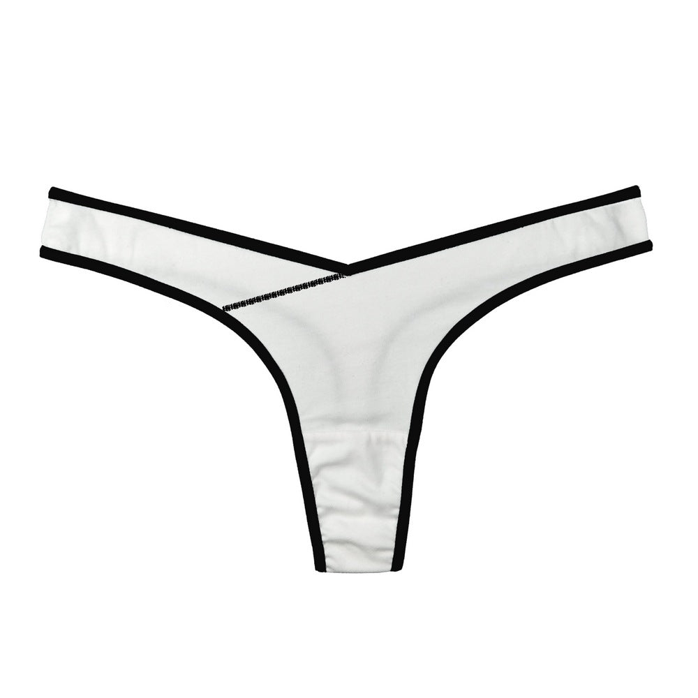 Panty de string croisé garni