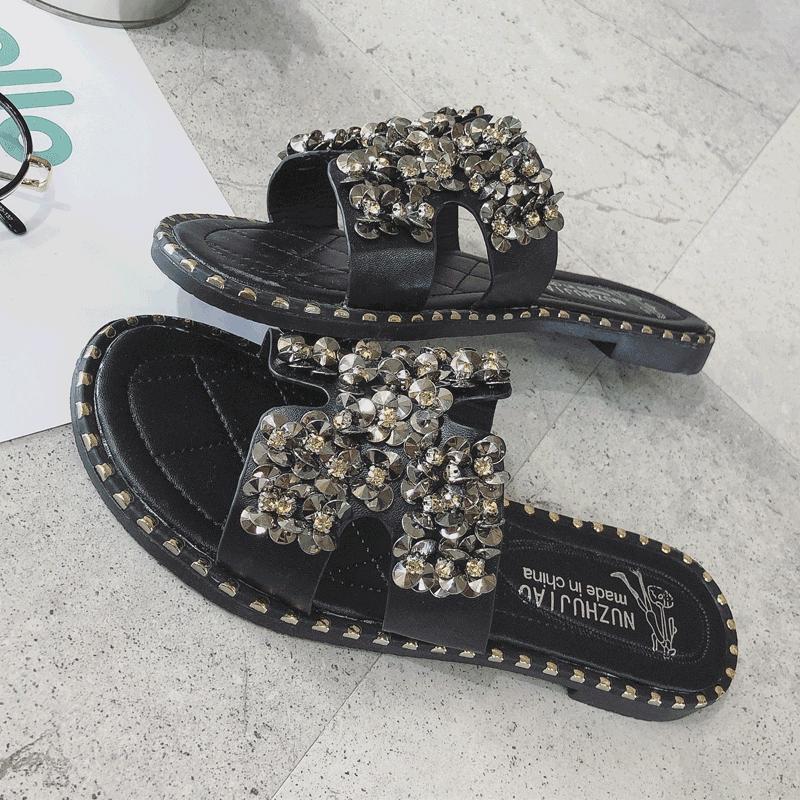 Pearl Encrusted Stud Trim Slippers