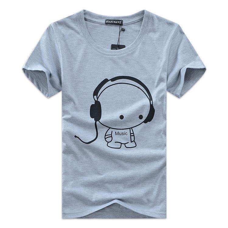 Enchufe la camiseta gráfica de los auriculares