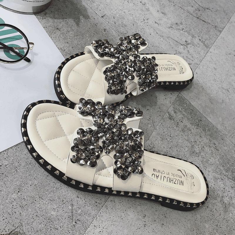 Pearl Encrusted Stud Trim Slippers